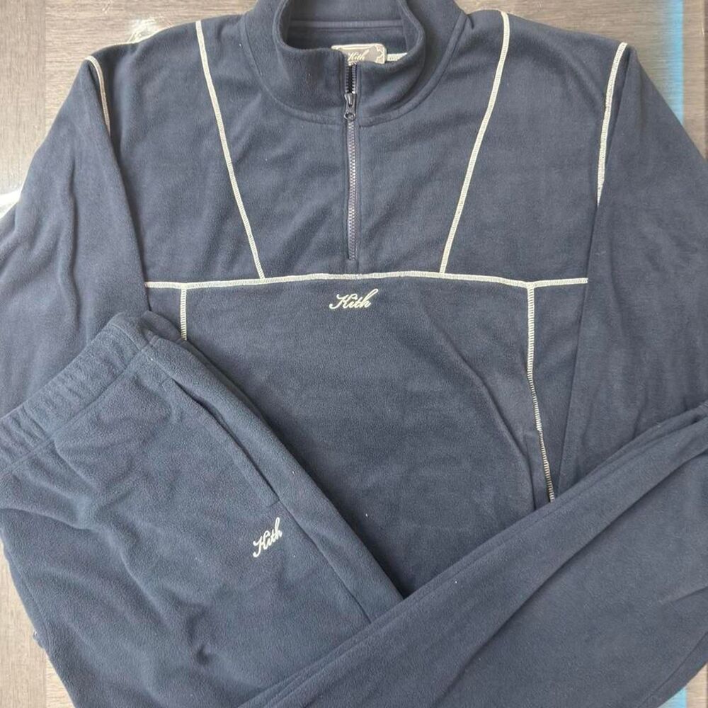 Kith Men's Navy and Blue Sweatshirt